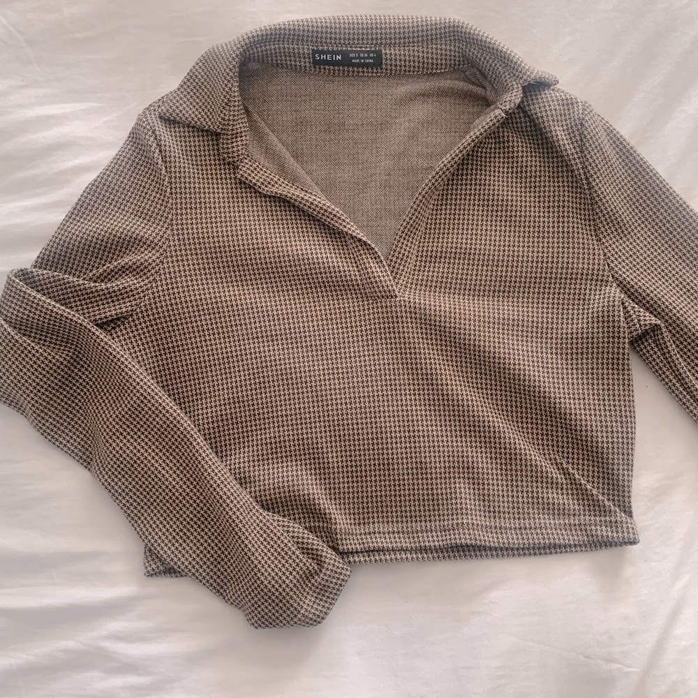 Brown long sleeve crop top